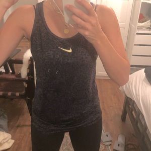 NIKE workout tank